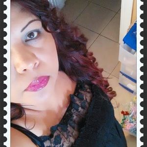 Meet your Posher, Leticia